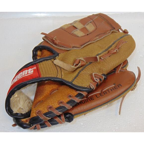 Regent Baseball Glove XG/100 RHT 10" Genuine leather 07225 WAL Right Hand Throw - Picture 2 of 8